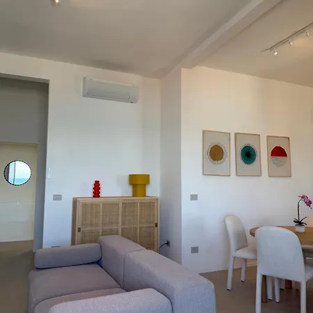 Apartment Lungomare 83