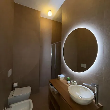 Apartment Lungomare 83 *